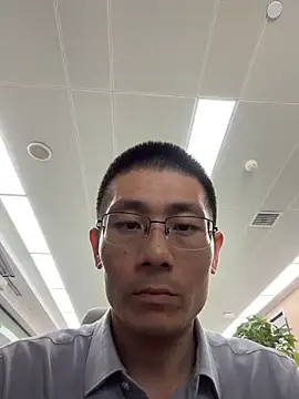 miniyellower online show from April 7, 2026, 6:03 am