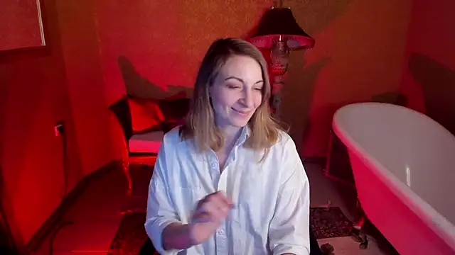 Katherine Loveau online show from December 5, 2025, 12:14 pm