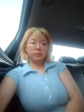 E-cup2 online show from October 4, 2025, 10:24 am