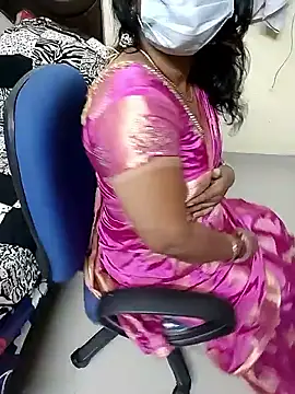 Snapshot of tamilmaha12 chatting on October 3, 2025, 9:06 am tamilmaha12 online show from October 3, 2025, 9:06 am