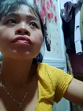 Mie-mie11 online show from October 18, 2025, 1:34 pm