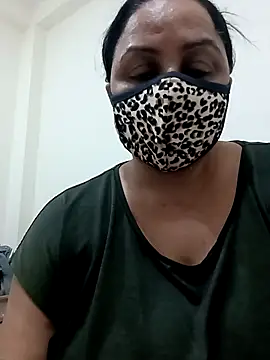 Rakhi sawant143 online show from March 28, 2026, 2:55 am