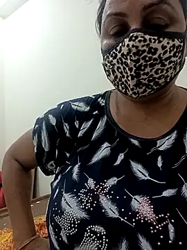 Rakhi sawant143 online show from April 3, 2026, 1:14 am