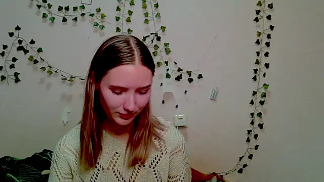 Snapshot of _kikiclark__ chatting on November 15, 2025, 10:37 pm kikiclark online show from November 15, 2025, 10:37 pm