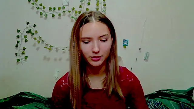 Snapshot of _kikiclark__ chatting on November 20, 2025, 5:12 pm kikiclark online show from November 20, 2025, 5:12 pm