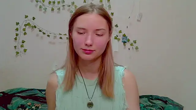 Snapshot of _kikiclark__ chatting on November 28, 2025, 8:55 pm kikiclark online show from November 28, 2025, 8:55 pm