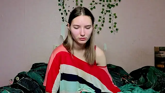  kikiclark   online show from December 20, 2025, 9:16 am