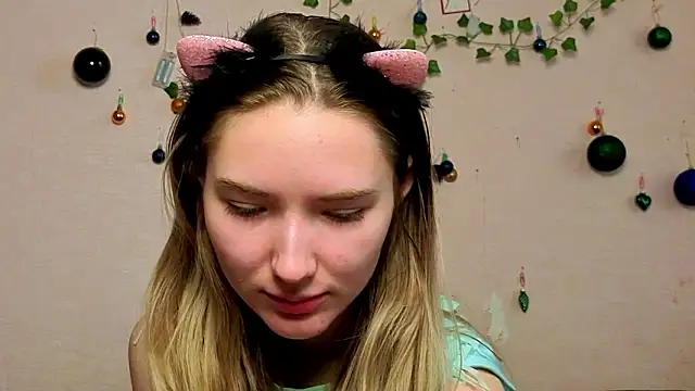  kikiclark   online show from February 14, 2026, 9:17 am