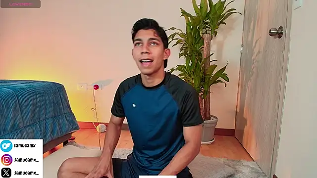 samucamx  online show from September 29, 2025, 12:05 am