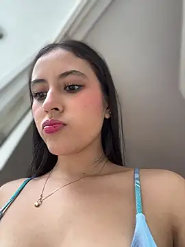Snapshot of Juanita-Diaz chatting on April 5, 2026, 8:39 pm Juanita-Diaz online show from April 5, 2026, 8:39 pm
