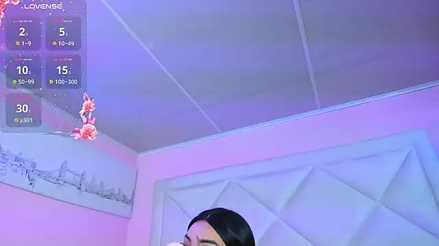 Miaa Smithh   online show from February 16, 2026, 11:17 am