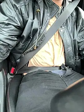 Jariushot3 online show from January 8, 2026, 5:37 pm