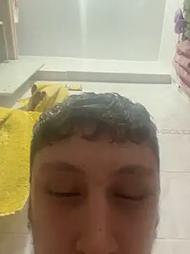 efeeee35 online show from September 10, 2025, 7:47 pm