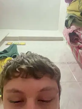 efeeee35 online show from October 16, 2025, 10:16 am