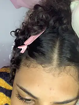 luluzinhax online show from February 20, 2026, 6:26 am