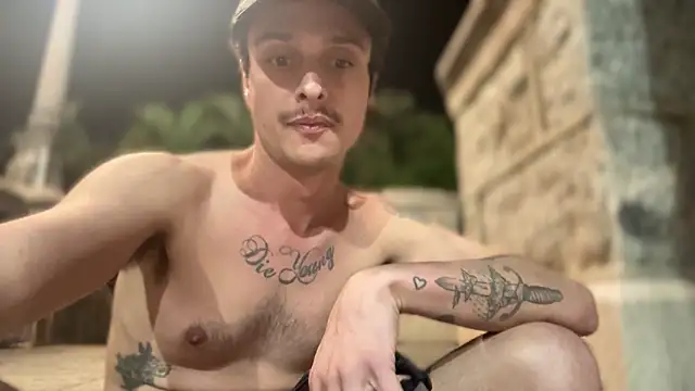 Snapshot of chrisalmeid_ chatting on February 16, 2026, 7:26 am chrisalmeid online show from February 16, 2026, 7:26 am