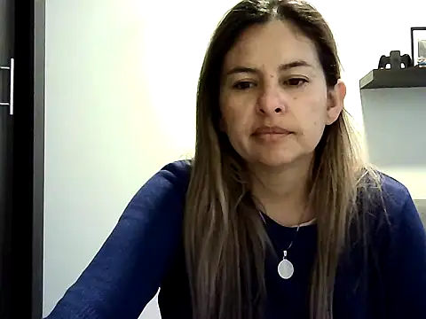 Snapshot of Valery__Rouse_ chatting on May 25, 2026, 11:38 am Valery Rouse online show from May 25, 2026, 11:38 am