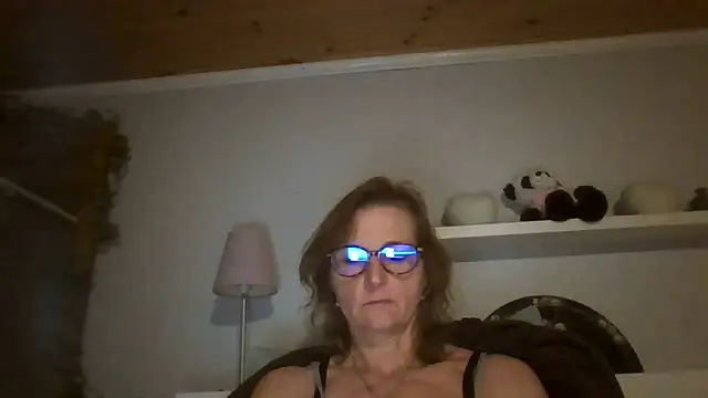 Valinella online show from October 2, 2025, 5:53 pm