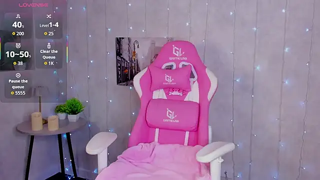 Lynn Martin online show from October 25, 2025, 1:02 am