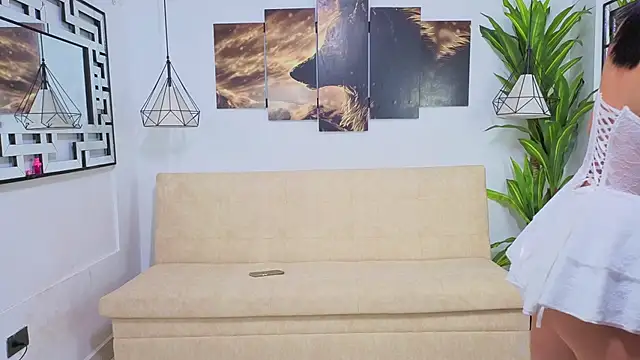 Flatiron ggh online show from November 25, 2025, 12:43 am