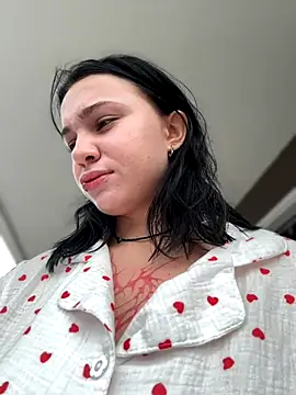 Snapshot of VendiMur chatting on November 17, 2025, 2:06 am VendiMur online show from November 17, 2025, 2:06 am