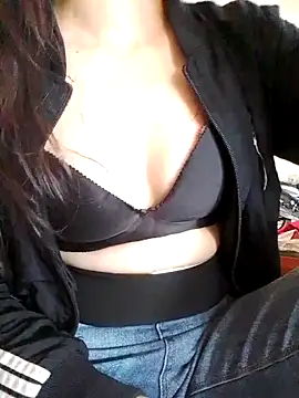 Snapshot of Handoo23 chatting on October 7, 2025, 3:14 am Handoo23 online show from October 7, 2025, 3:14 am