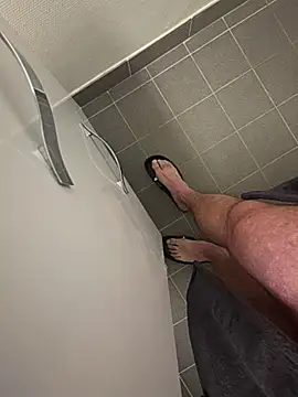 NuclearValue40 online show from February 10, 2026, 7:29 pm