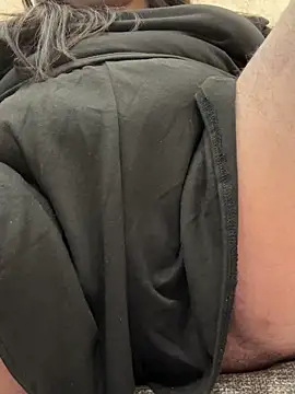 Snapshot of Farida06 chatting on October 13, 2025, 4:29 pm Farida06 online show from October 13, 2025, 4:29 pm