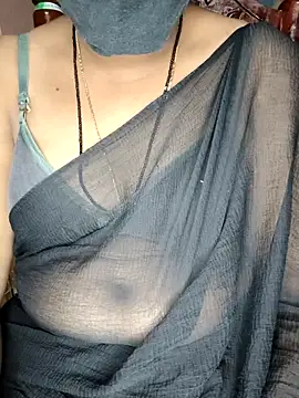 Snapshot of SindhuHappy chatting on November 17, 2025, 4:13 pm SindhuHappy online show from November 17, 2025, 4:13 pm