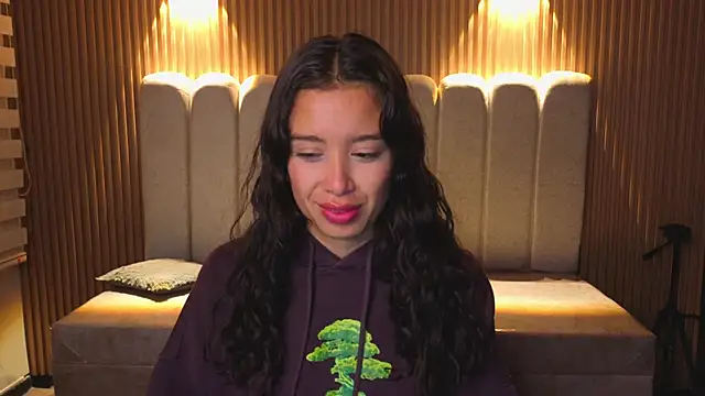 Snapshot of _Mia_Evans_1 chatting on December 21, 2025, 11:39 am Mia Evans 1 online show from December 21, 2025, 11:39 am