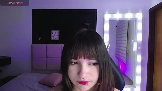 Snapshot of _Charlotte_Collins_ chatting on October 16, 2025, 3:35 pm Charlotte Collins online show from October 16, 2025, 3:35 pm