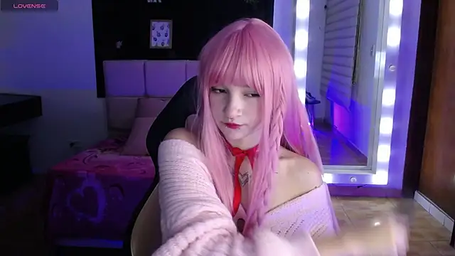 Snapshot of _Charlotte_Collins_ chatting on December 5, 2025, 2:36 pm Charlotte Collins online show from December 5, 2025, 2:36 pm