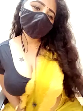 Snapshot of tamil_Vennila chatting on December 14, 2025, 10:53 am tamil Vennila online show from December 14, 2025, 10:53 am