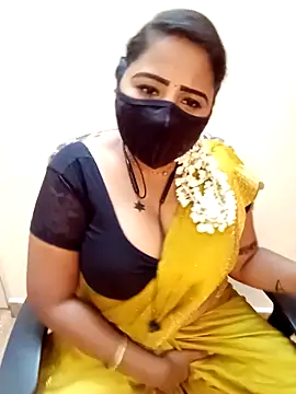 Snapshot of tamil_Vennila chatting on December 15, 2025, 7:12 am tamil Vennila online show from December 15, 2025, 7:12 am