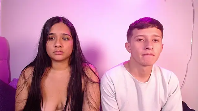 mae nathan  online show from April 21, 2026, 7:39 pm