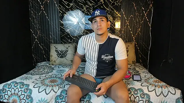 massimo vidal  online show from March 1, 2026, 1:57 pm