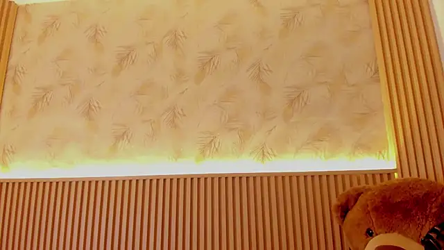 Liss-Reyes online show from April 15, 2026, 12:23 pm