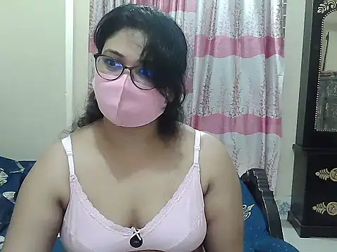 Snapshot of Elena_cruz5 chatting on September 17, 2025, 6:31 pm Elena cruz5 online show from September 17, 2025, 6:31 pm