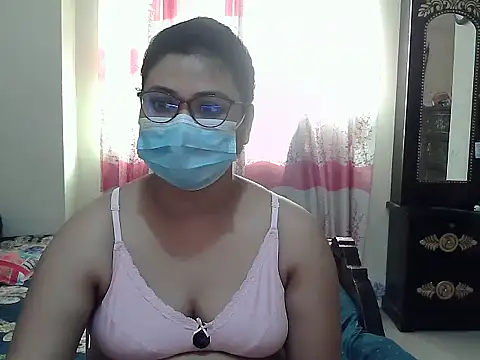 Snapshot of Elena_cruz5 chatting on September 19, 2025, 3:41 am Elena cruz5 online show from September 19, 2025, 3:41 am