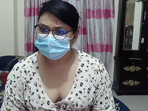 Snapshot of Elena_cruz5 chatting on September 19, 2025, 3:45 pm Elena cruz5 online show from September 19, 2025, 3:45 pm