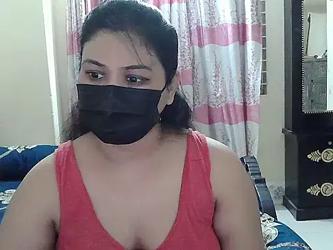 Snapshot of Elena_cruz5 chatting on September 24, 2025, 4:21 pm Elena cruz5 online show from September 24, 2025, 4:21 pm