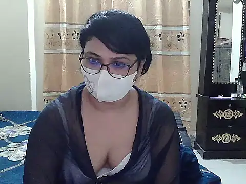 Snapshot of Elena_cruz5 chatting on September 30, 2025, 7:52 pm Elena cruz5 online show from September 30, 2025, 7:52 pm