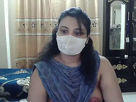 Snapshot of Elena_cruz5 chatting on October 9, 2025, 2:37 pm Elena cruz5 online show from October 9, 2025, 2:37 pm