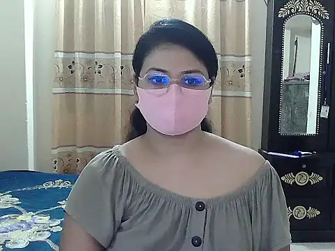 Snapshot of Elena_cruz5 chatting on October 16, 2025, 4:08 pm Elena cruz5 online show from October 16, 2025, 4:08 pm