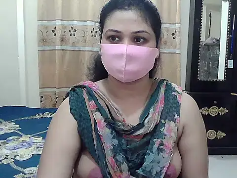 Snapshot of Elena_cruz5 chatting on October 19, 2025, 3:23 pm Elena cruz5 online show from October 19, 2025, 3:23 pm