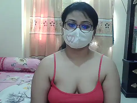 Snapshot of Elena_cruz5 chatting on November 8, 2025, 1:06 am Elena cruz5 online show from November 8, 2025, 1:06 am