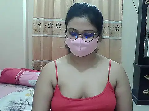 Snapshot of Elena_cruz5 chatting on November 9, 2025, 2:26 pm Elena cruz5 online show from November 9, 2025, 2:26 pm