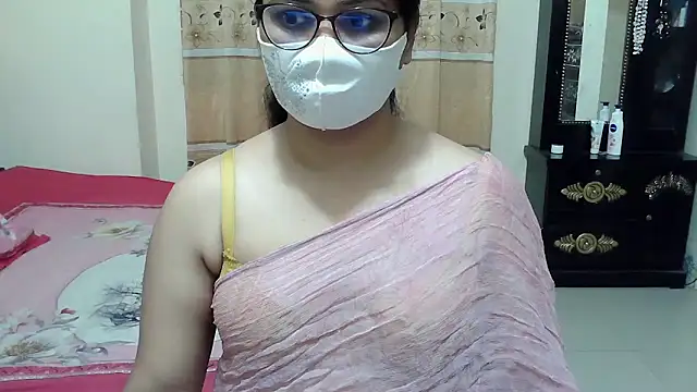 Snapshot of Elena_cruz5 chatting on December 3, 2025, 2:48 pm Elena cruz5 online show from December 3, 2025, 2:48 pm