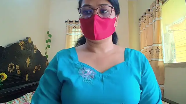 Elena cruz5 online show from May 11, 2026, 3:23 am