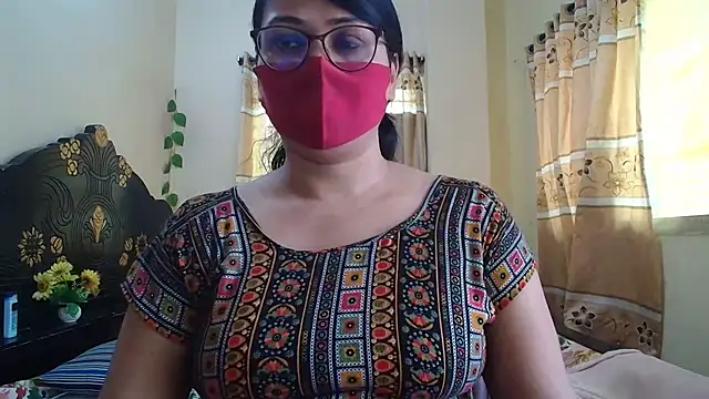 Elena cruz5 online show from May 25, 2026, 5:02 am
